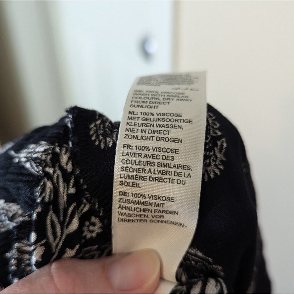 Fat Face Black Floral Jogger Pants Size 6 - Picture 11 of 11